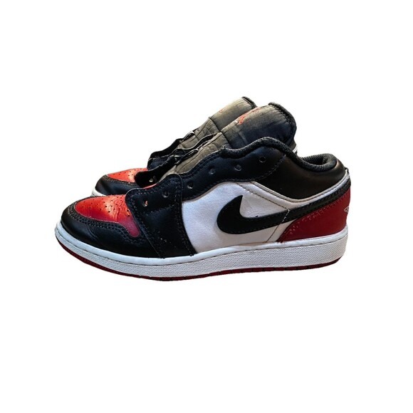 Air Jordan 1 Low GS 'Bred Toe 2.0' 4Y - Picture 6 of 7